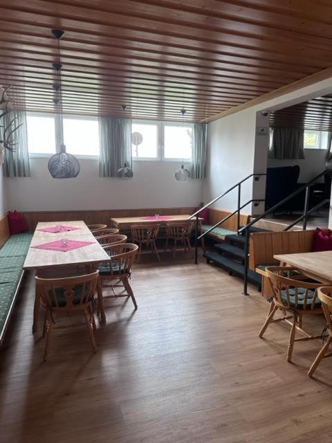 Appartement Doris Mit Hallenbad Und Sauna By Monicare 제펠드 인 티롤 외부 사진